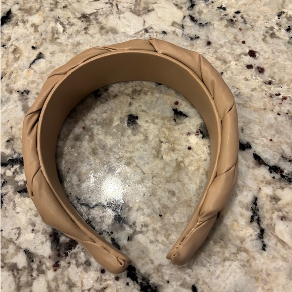 Accessories - ❤️Braided Tan Headband